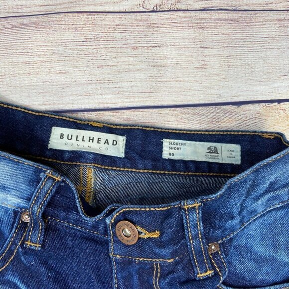 Bullhead Slouchy Shorts Size 00 - Picture 2 of 6